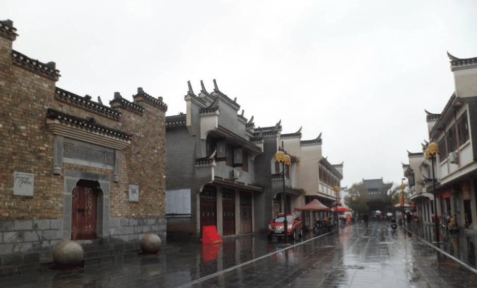 江西龙南市总工会联合开展“冬日温暖进万家 点亮新年微心愿”活动