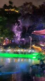 巴黎世家发布土味新片和土味广告，大家真的会去买这么土味的商品吗？